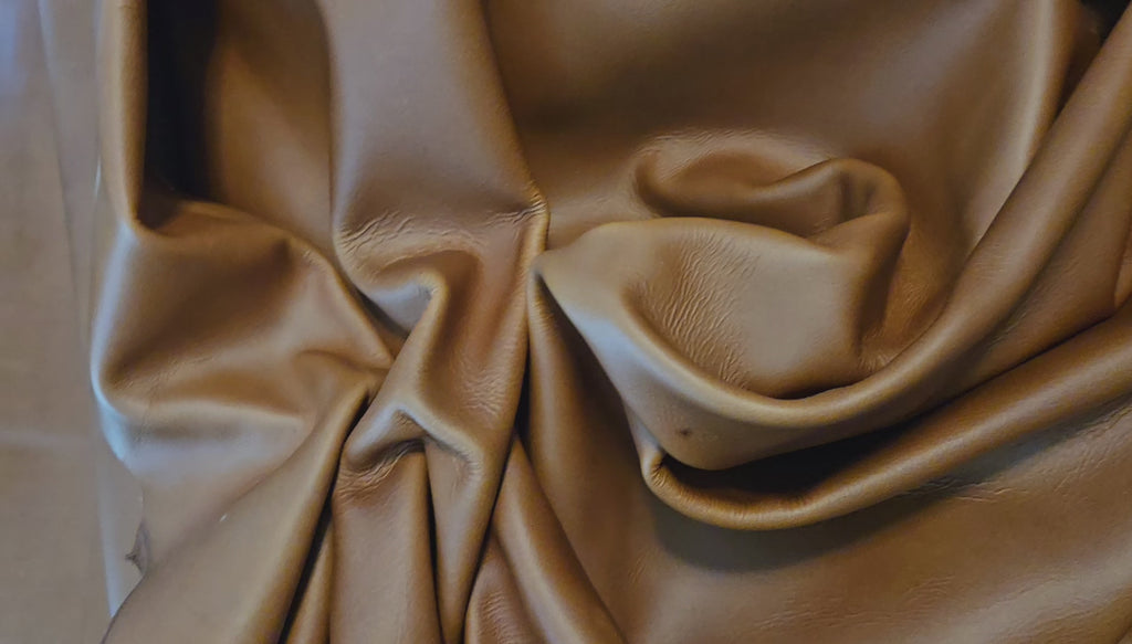 Chestnut Brown 3.5 Oz Leather Quarter Hides (11 Square Feet)