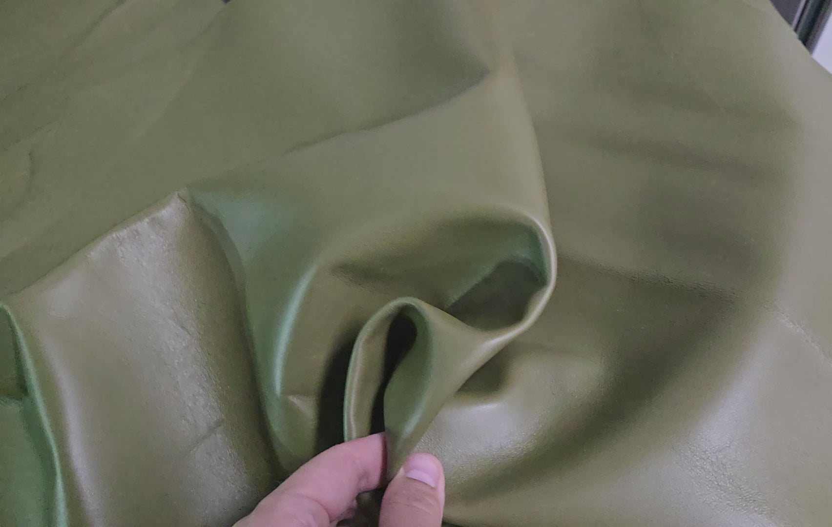 Army Green 2 Oz Leather Lambskins
