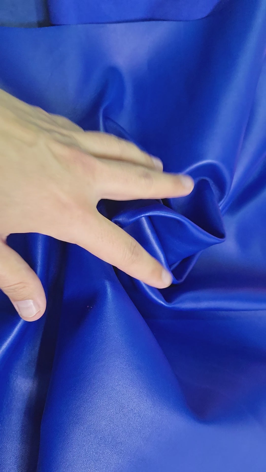 Royal Blue 2 Oz Leather Lambskins (6 - 7 Square Feet)