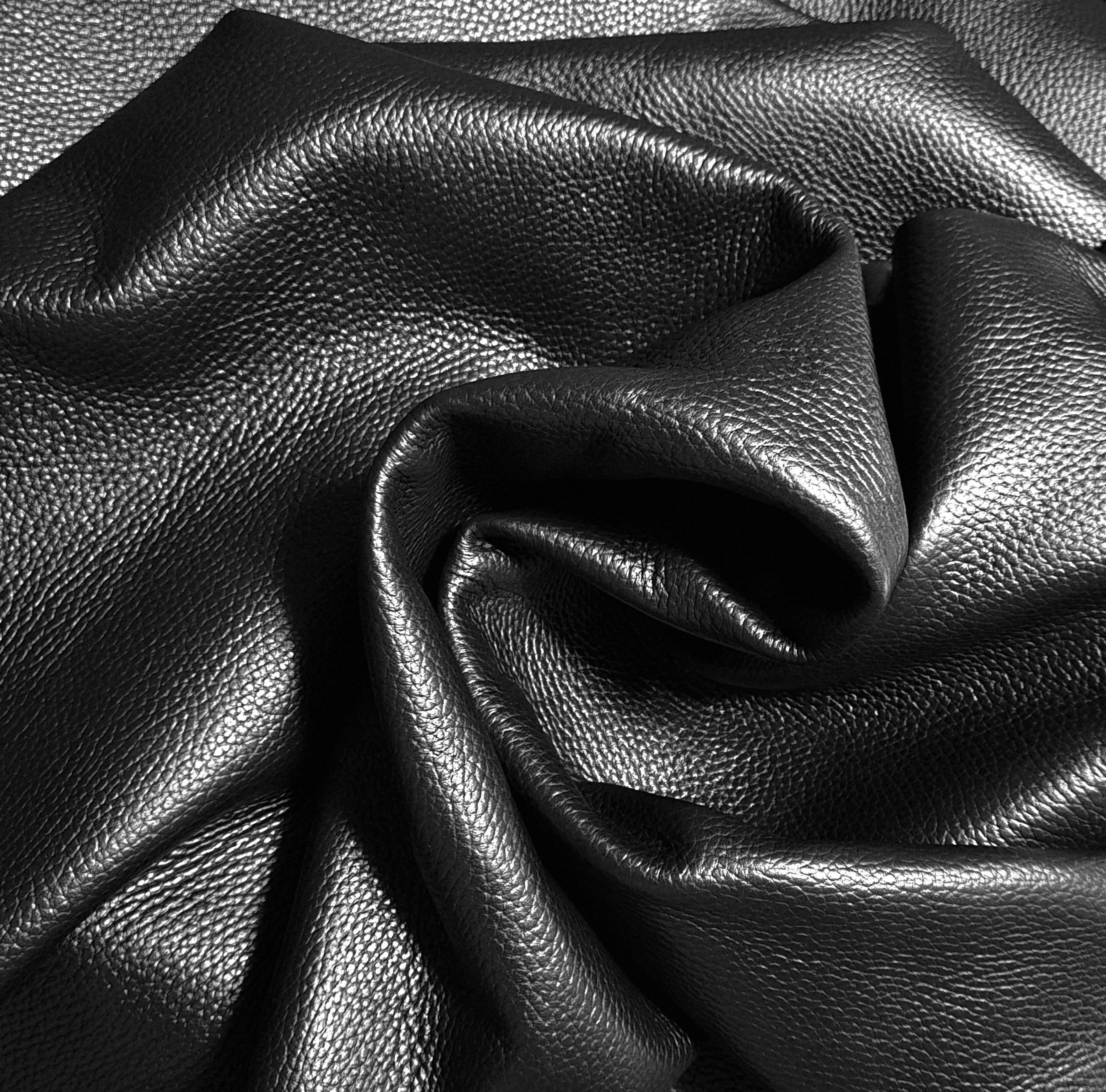 Premium Italian Pebble Grained 3 - 4 Oz Leathers - Quarter Hides Classic Black