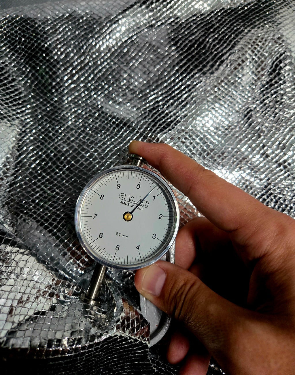 Metallic Silver Snake Pattern 1.25 Oz Leather Lambskins (3 - 4 Square Feet)