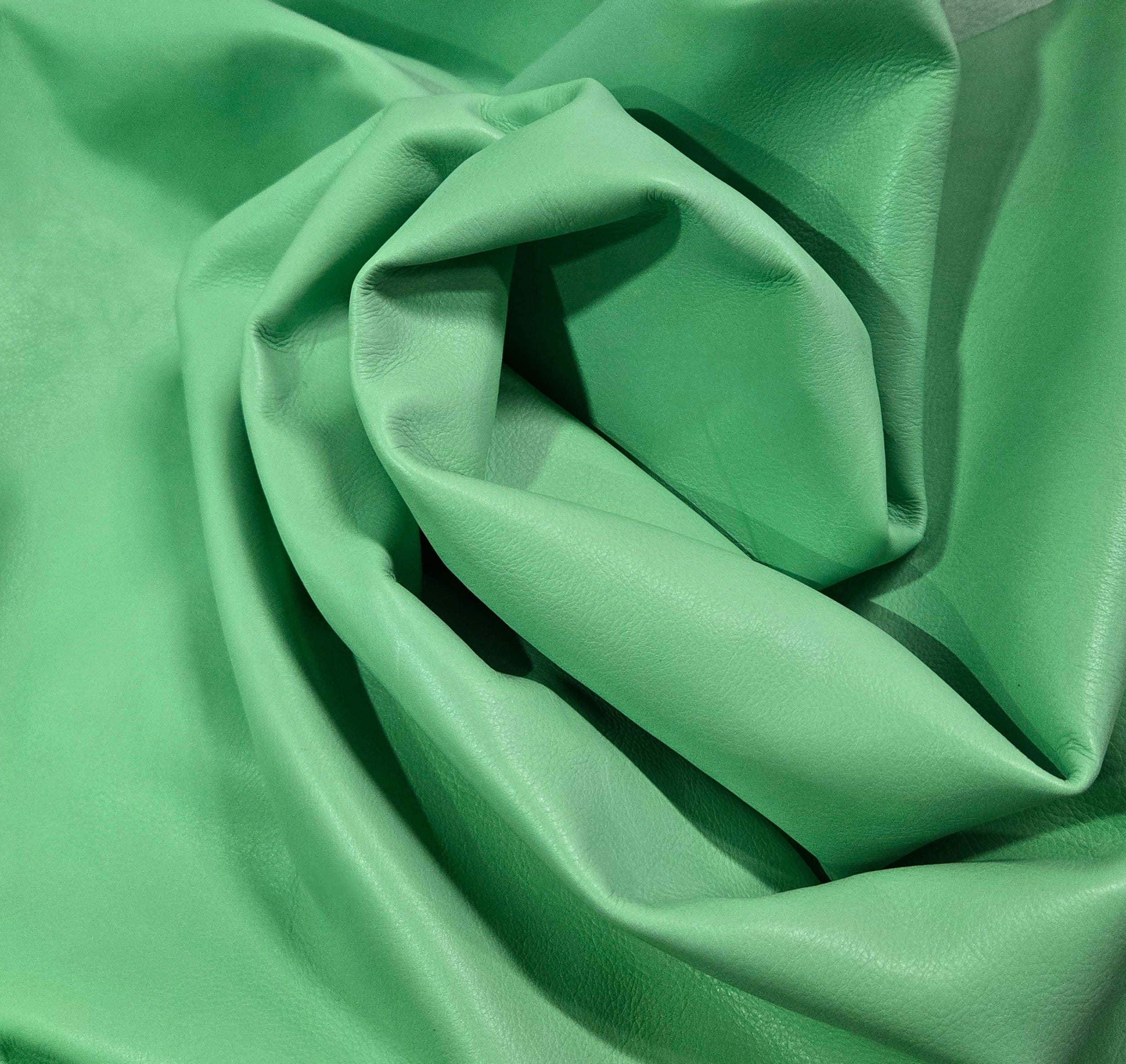 Pistachio Green 1.75 - 2 Oz Calf Leather (7 - 8 Square Feet)