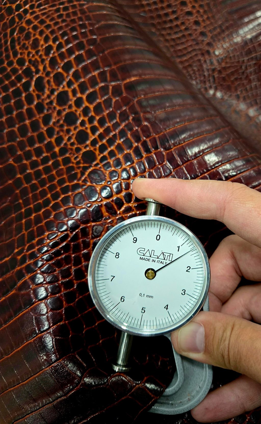 Variegated Brown 3 - 4 Oz Leather Quarter Hide (8 - 9 Square Feet)