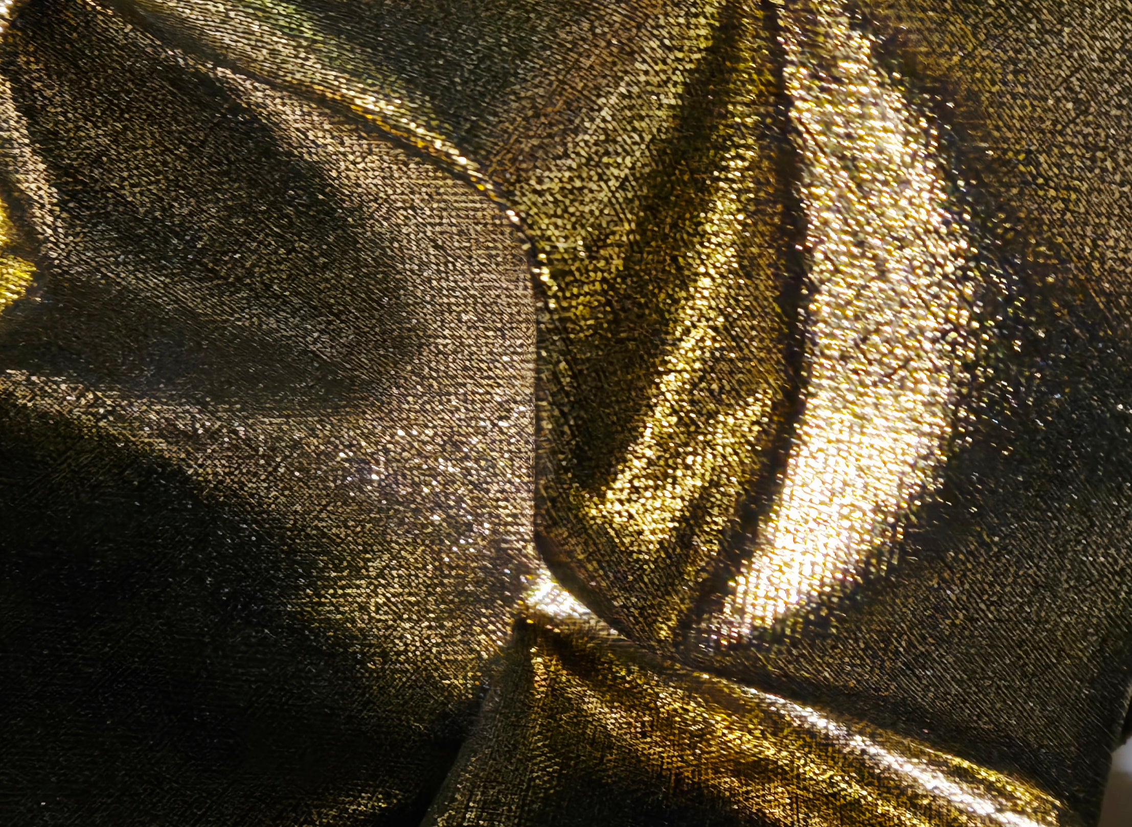 Metallic Gold Cross-hatch Lambskin 2.5 Oz (4.5 Square Feet)