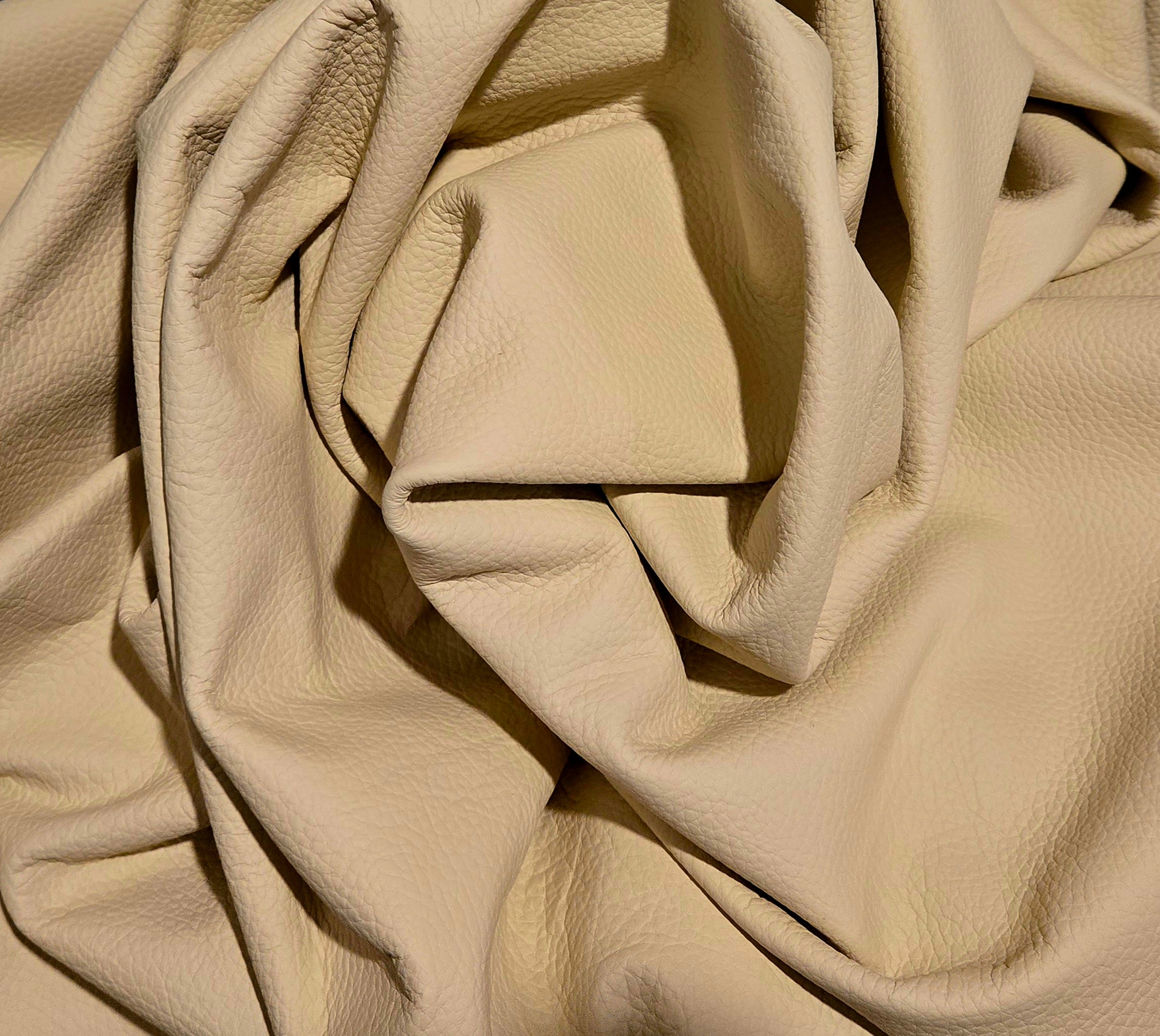 Premium Italian Pebble Grained 3 - 4 Oz Leathers - Quarter Hides French Vanilla