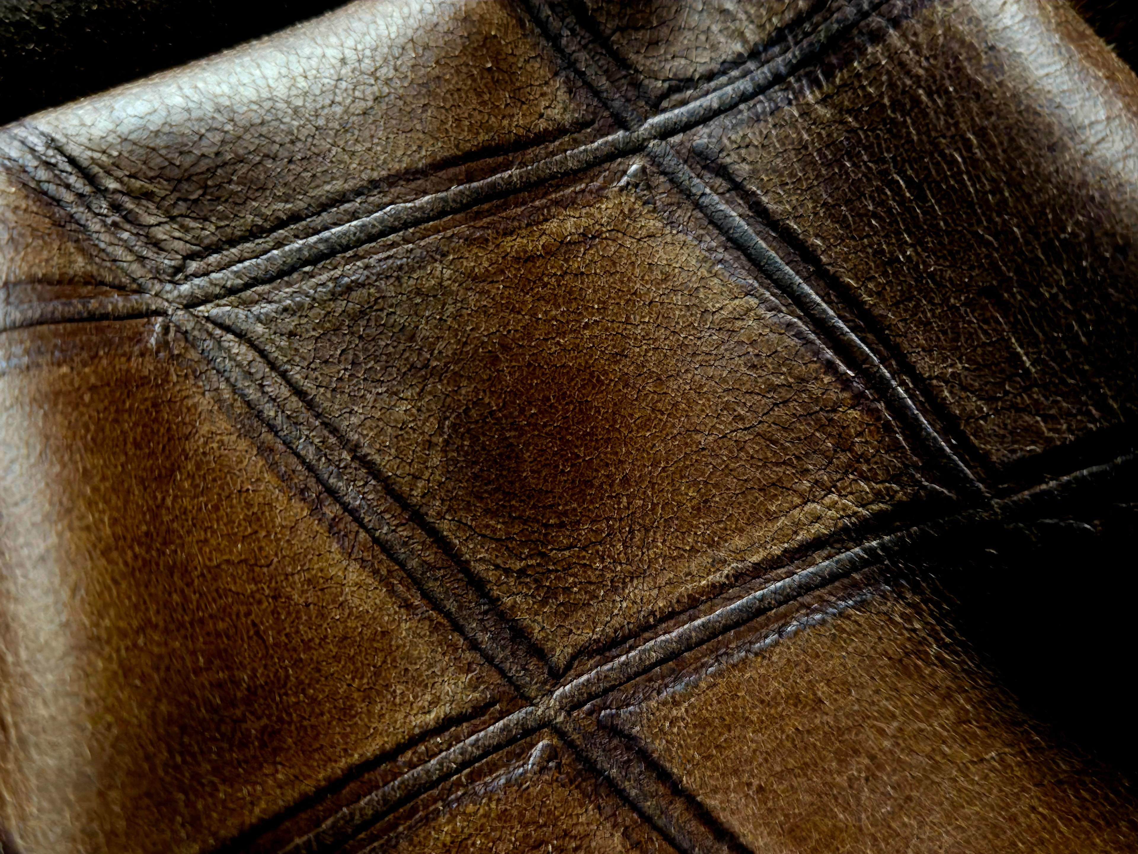 Diamond Pattern Brown Leather 1/2 Hide 2.5-3oz (22 Square Feet)