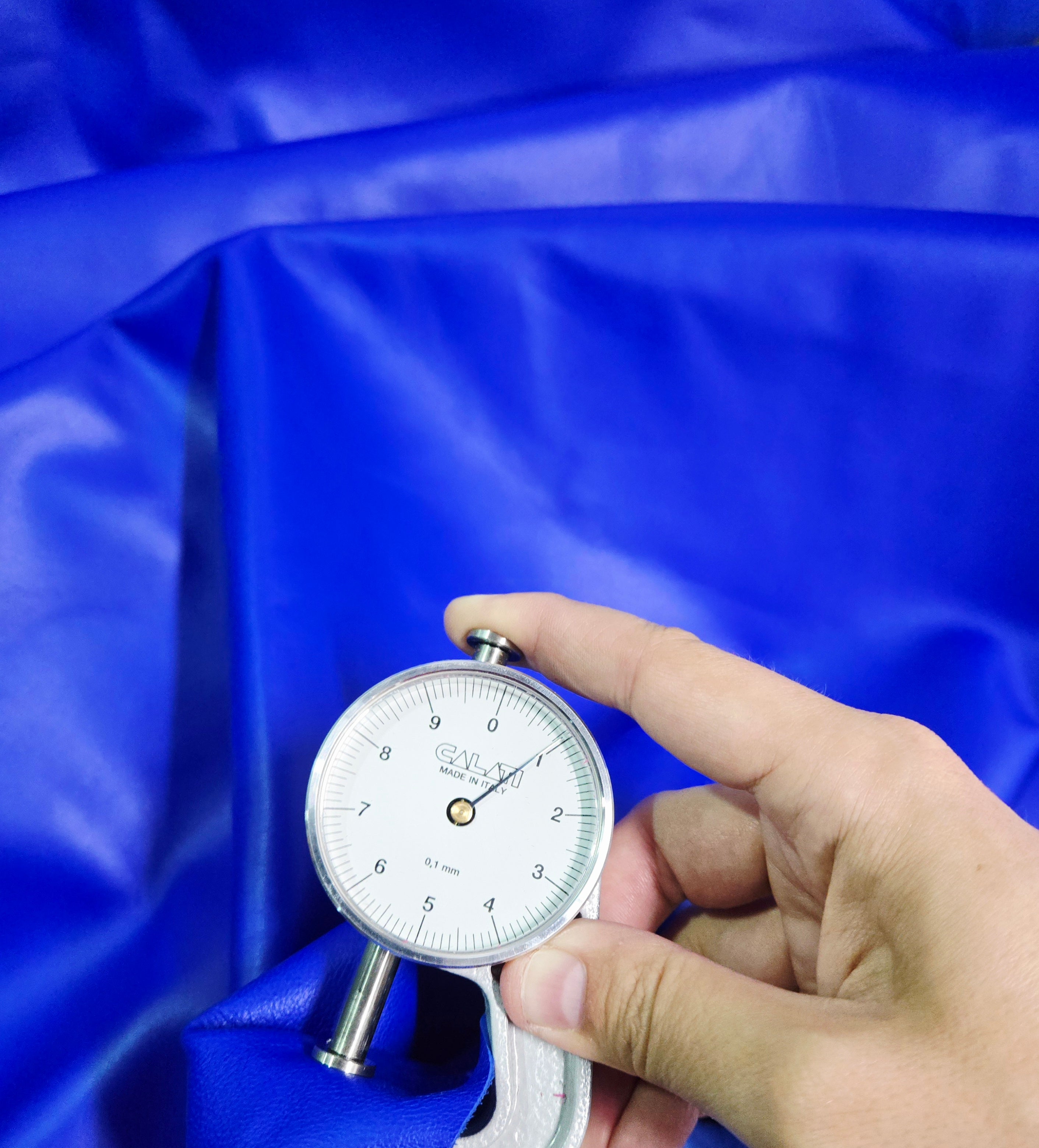 Electric Blue 2 Oz Leather Lambskins
