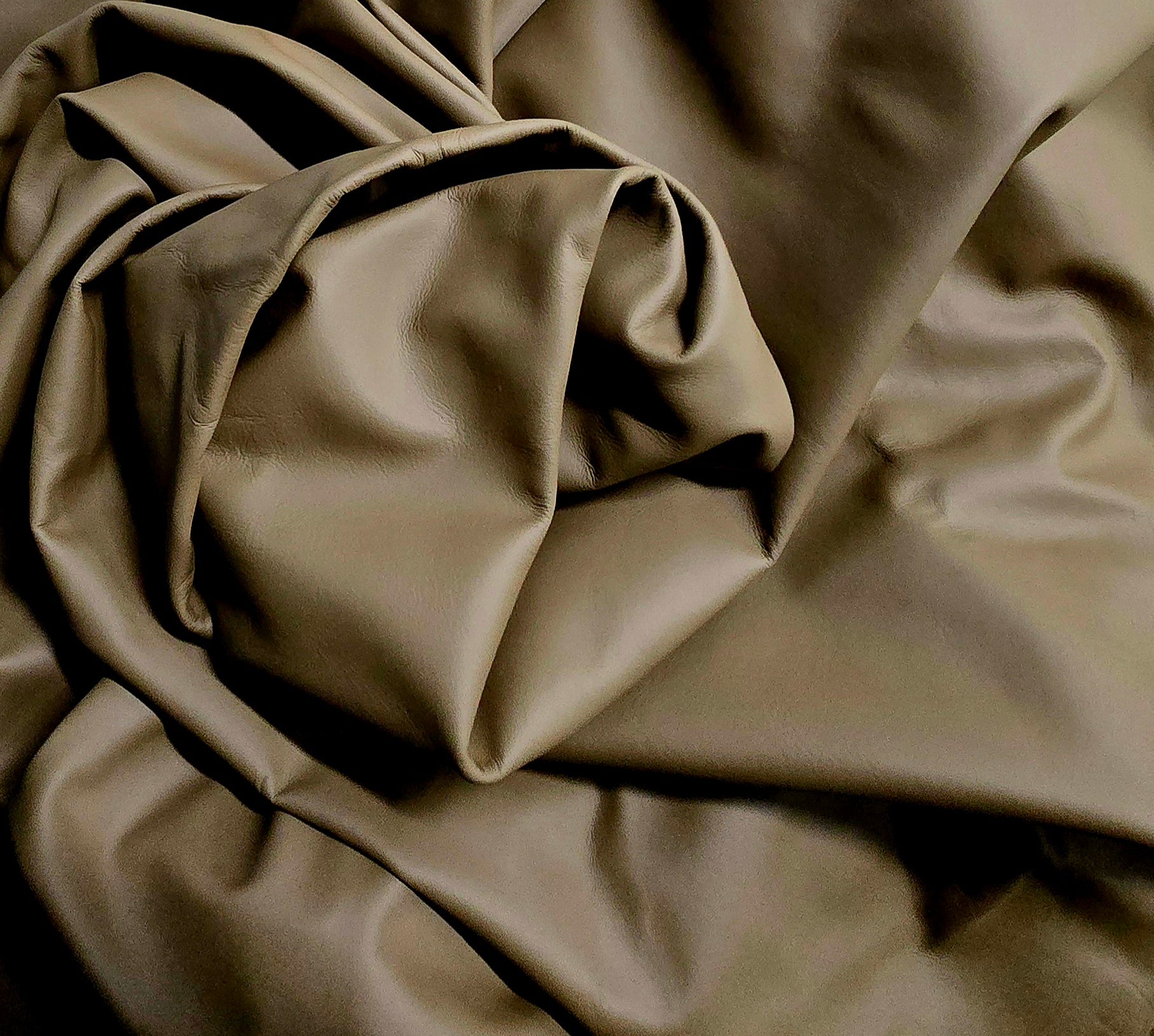 Taupe Brown 2.5 Oz Leather Quarter Hides (12 - 13 Square Feet) - Muirhead Tannery