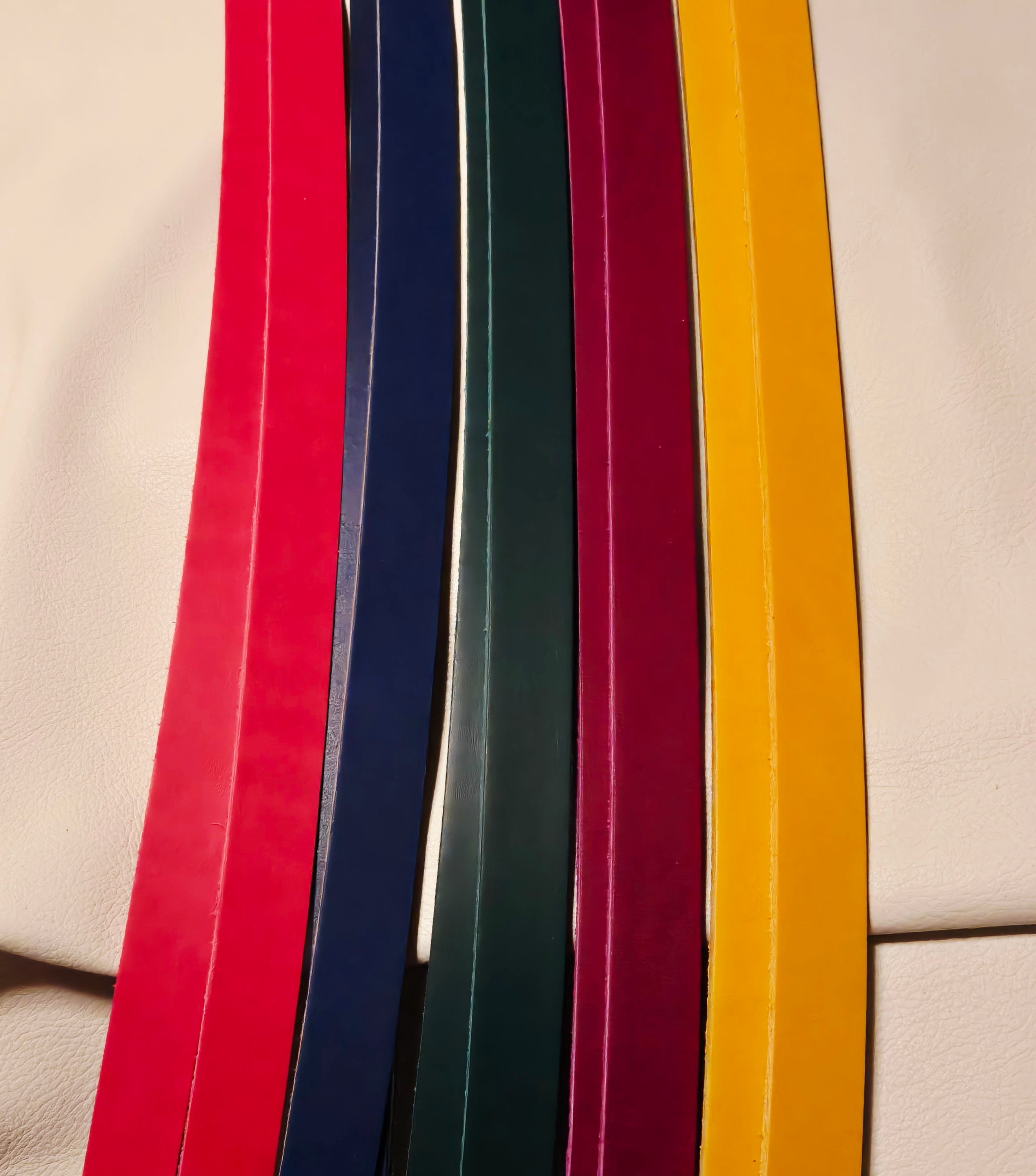 Colored Veg Tan 3/4" Leather Strips