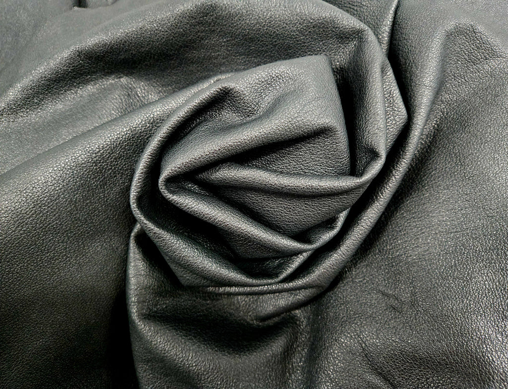 Black Italian Veg Tan 2 - 3 Oz Sheepskin Leather (7 - 9 Square Feet)