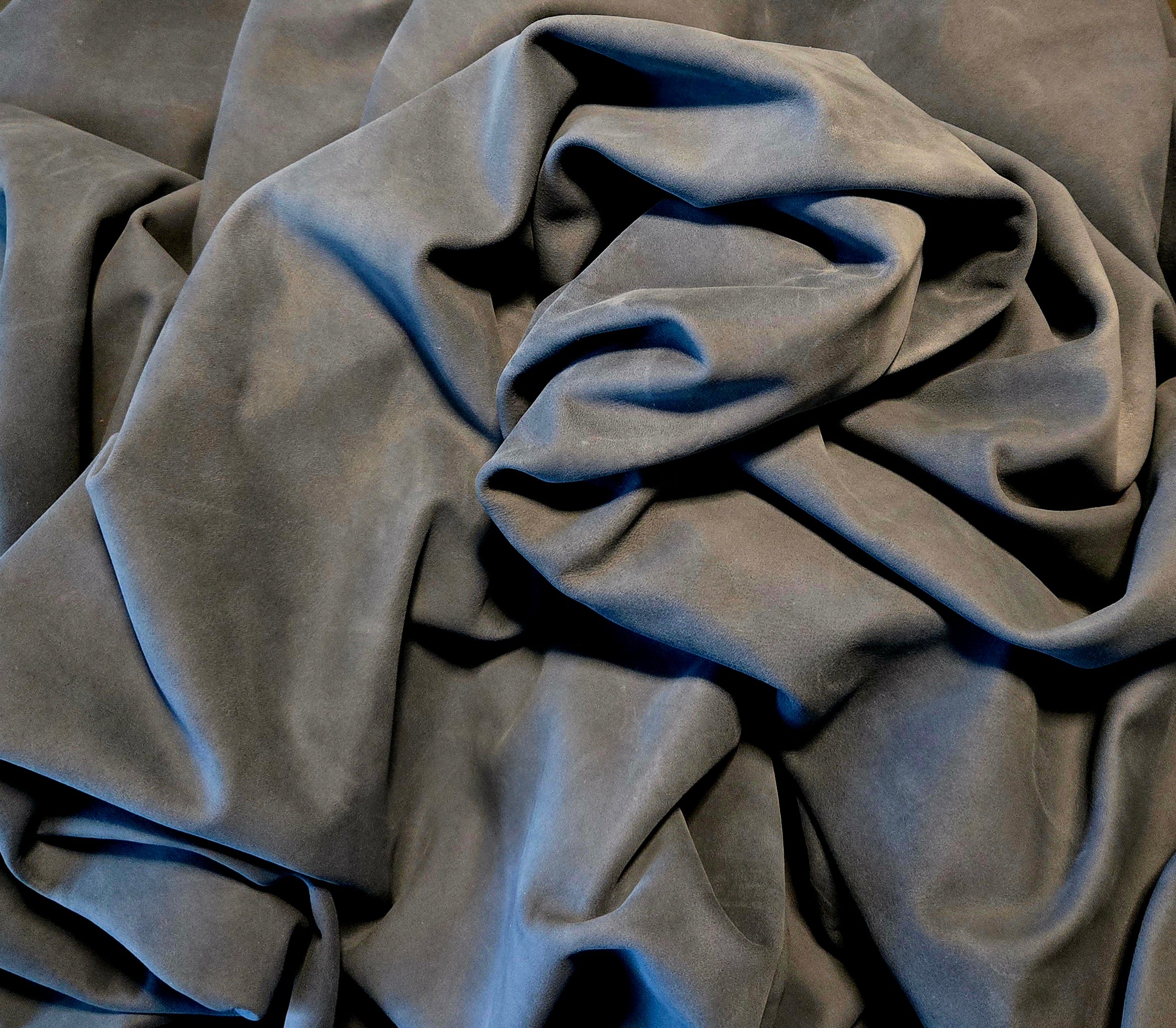 Nubuck 2.5 Oz Leather Quarter Hides (12 Square Feet)